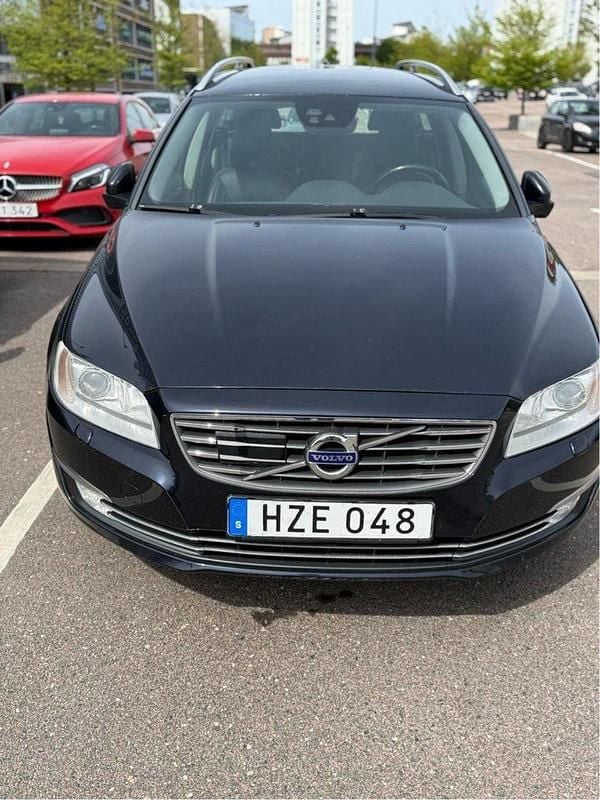 Vit Begagnad 2016 Volvo V70 Kombi | 99 900 kr - Bild 1/4