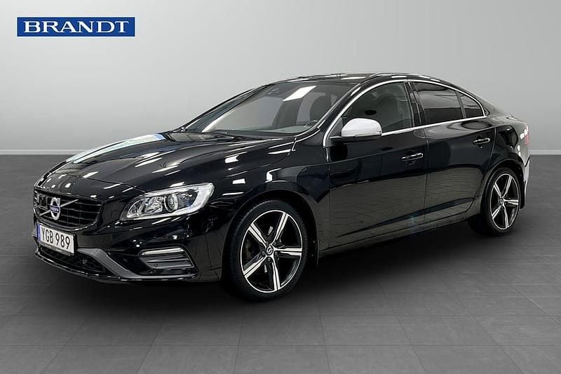 Begagnad 2017 Volvo S60 Sedan | 199 000 kr (Dyr) - Bild 1/4