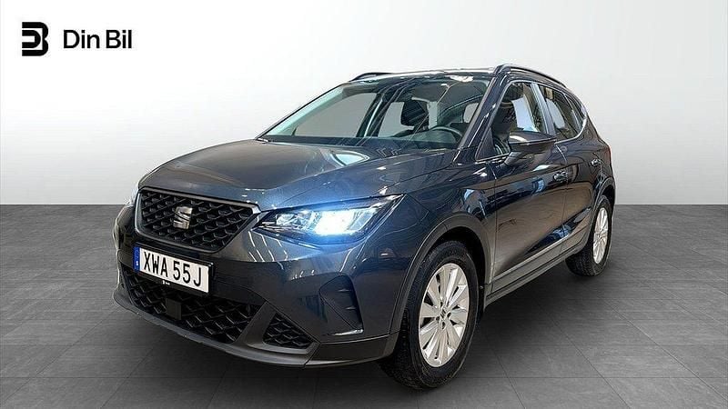 Grå Begagnad 2024 Seat Arona Style SUV | 204 900 kr (Marknadspris) - Bild 1/4