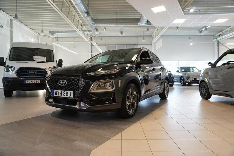 Svart Begagnad 2020 Hyundai Kona Premium SUV | 204 900 kr (Marknadspris) - Bild 1/4