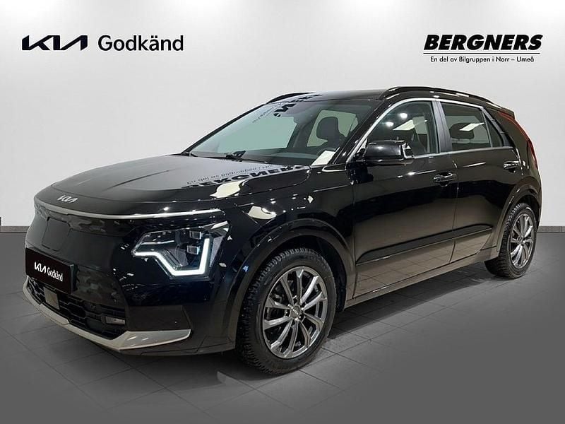 Svart Begagnad 2022 Kia e-Niro SUV | 319 900 kr (Dyr) - Bild 1/4