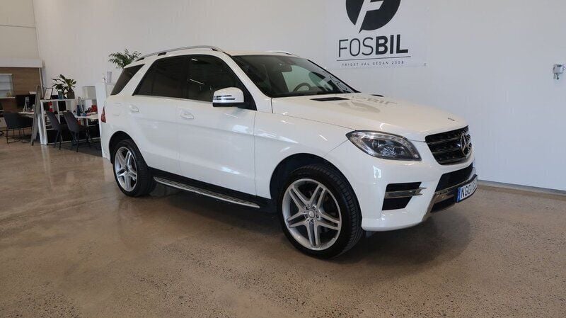Vit Begagnad 2012 Mercedes 350 AMG line SUV | 184 900 kr - Bild 1/3
