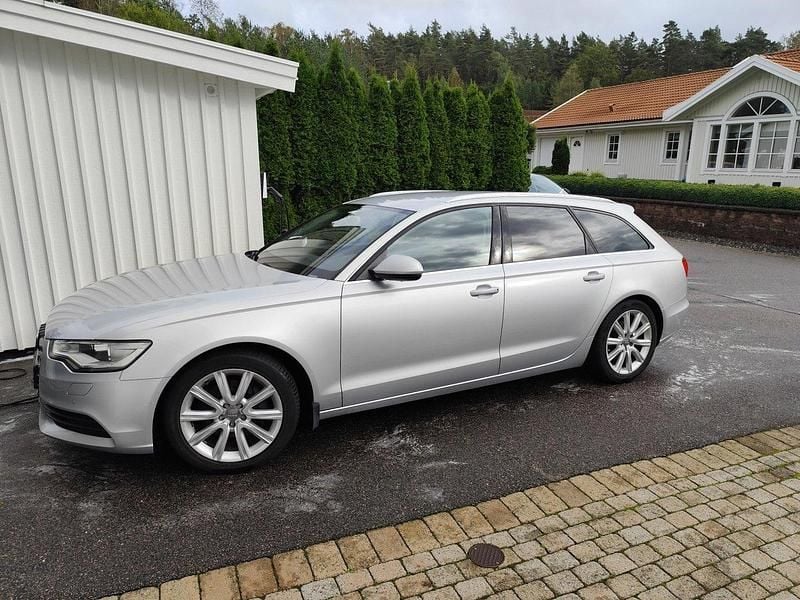 Silver Begagnad 2013 Audi A6 Proline Kombi | 119 000 kr (Bra pris) - Bild 1/4