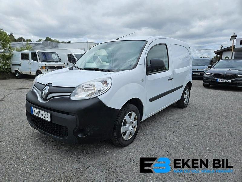 Vit Begagnad 2018 Renault Kangoo Minibuss | 73 750 kr (Superpris) - Bild 1/3