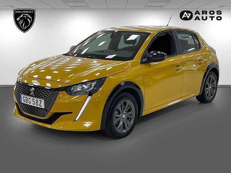 Gul Begagnad 2022 Peugeot e-208 Active Halvkombi | 177 500 kr (Marknadspris) - Bild 1/4
