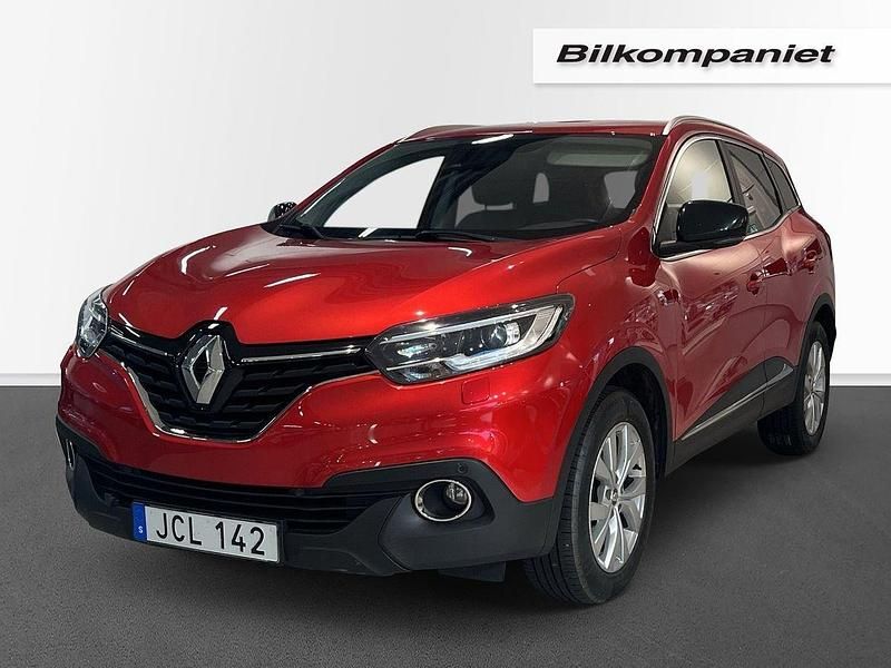 Röd Begagnad 2018 Renault Kadjar LIMITED SUV | 149 500 kr (Marknadspris) - Bild 1/4