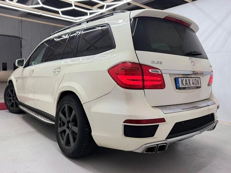 Begagnad Mercedes GL63 AMG AMG 558 HK (410 kW) 2013 Vit SUV