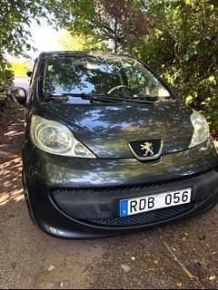 Grå Begagnad 2007 Peugeot 107 Halvkombi | 17 000 kr (Bra pris) - Bild 1/2