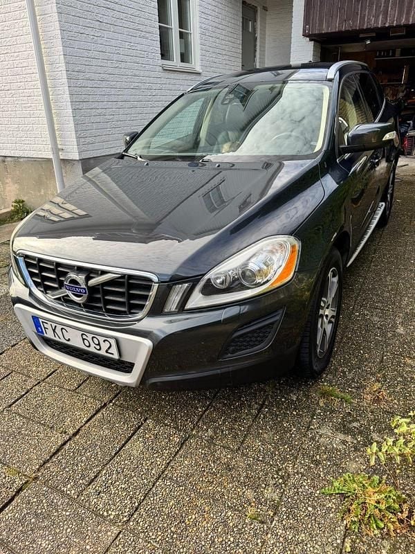 Begagnad 2011 Volvo XC60 SUV | 110 000 kr - Bild 1/4