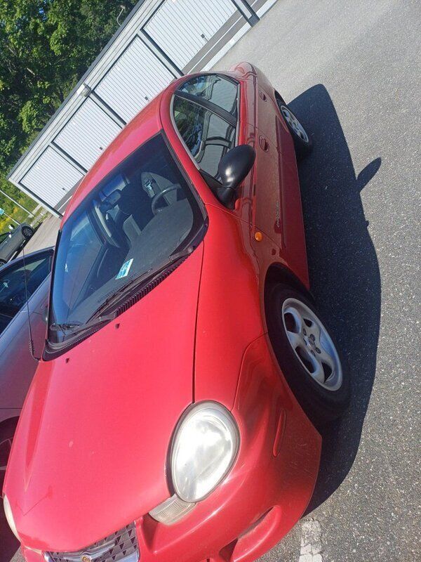 Röd Begagnad 2000 Chrysler Neon Sedan | 9 000 kr - Bild 1/3