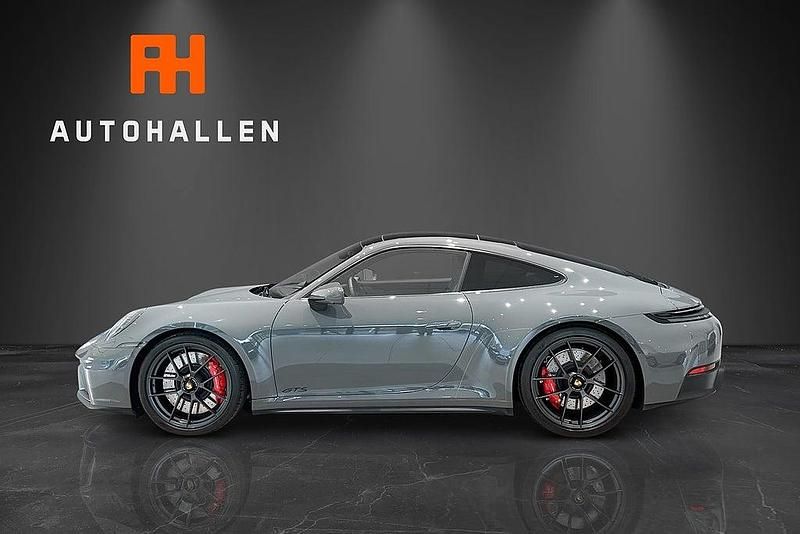 Begagnad Porsche 911 541 HK (397 kW) 2024 Grå Sportkupé