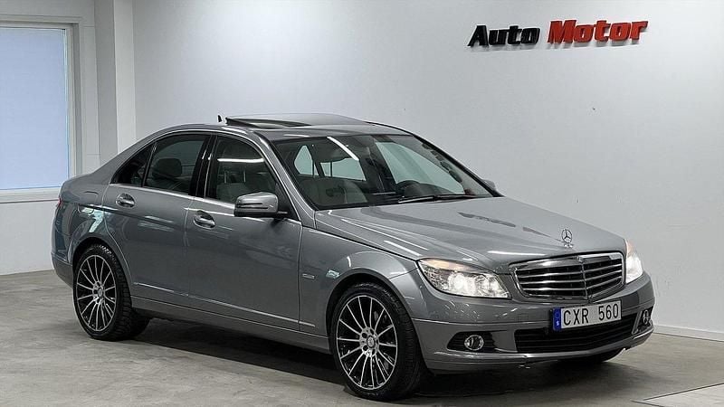 Grå Begagnad 2009 Mercedes C350 Sedan | 119 900 kr (Lite dyr) - Bild 1/3