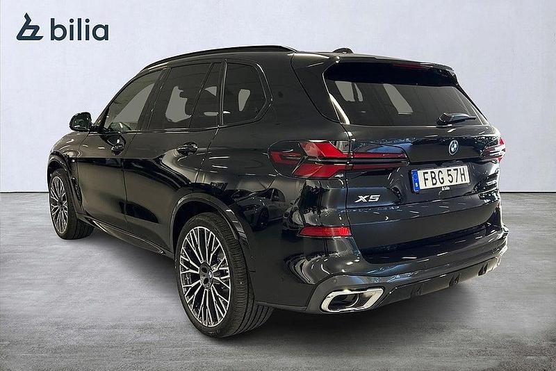 Begagnad BMW X5 Comfort Edition 2026 Svart SUV