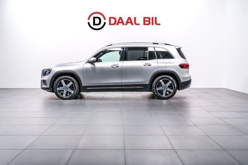 Silver Begagnad 2020 Mercedes GLB200 Urban SUV | 319 700 kr - Bild 1/4