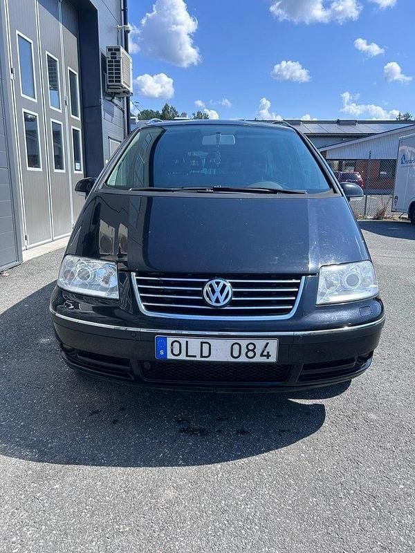 Svart Begagnad 2007 VW Sharan Freestyle Minibuss | 26 000 kr - Bild 1/4