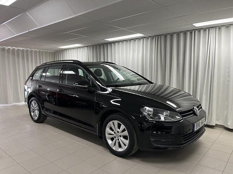 Begagnad VW Golf VII 110 HK (80 kW) 2015 Svart Kombi