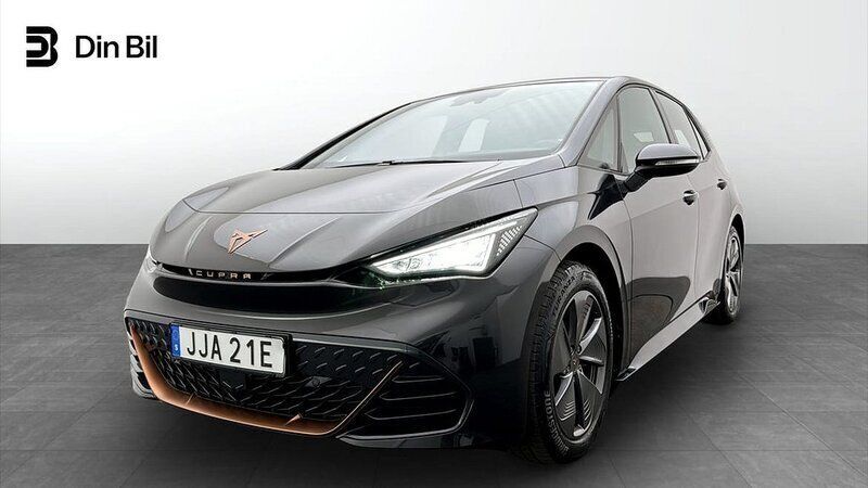 Mörkgrå (grå) Begagnad 2023 Cupra Born Halvkombi | 289 900 kr (Marknadspris) - Bild 1/4
