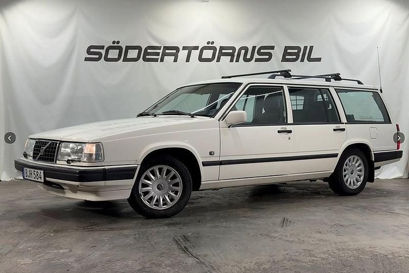 Vit Begagnad 1998 Volvo 940 Standard Kombi | 109 900 kr - Bild 1/4