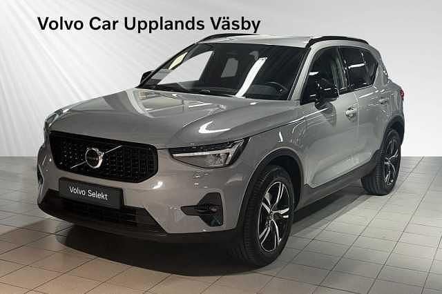 Begagnad 2025 Volvo XC40 SUV | 399 900 kr (Marknadspris) - Bild 1/3