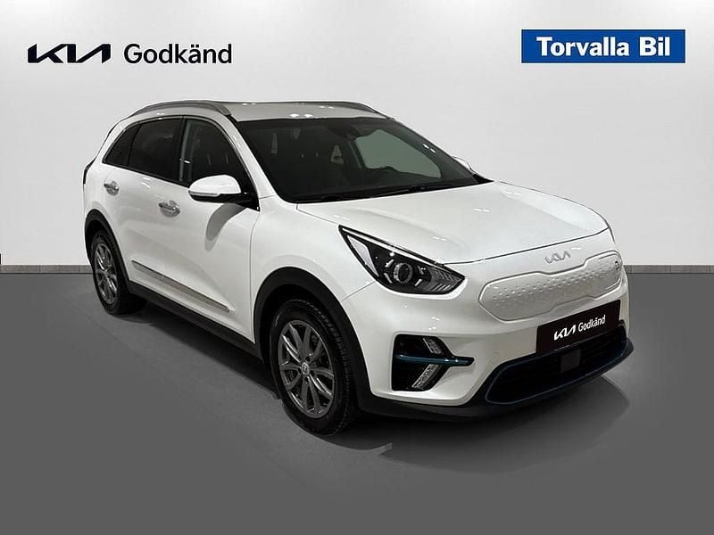 Begagnad Kia e-Niro Advance 150 kW (204 HK) 2021 Snow white pearl SUV