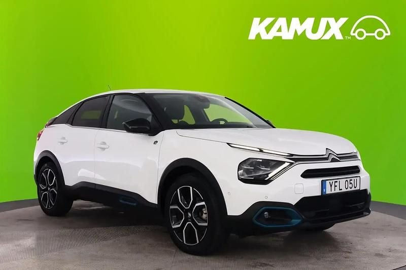 Vit Begagnad 2023 Citroën e-C4 Shine Halvkombi | 209 700 kr - Bild 1/4