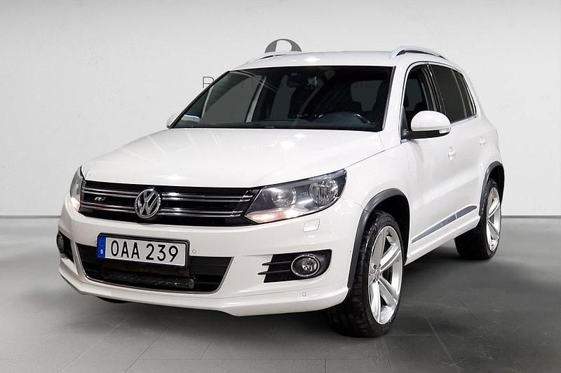 Vit Begagnad 2013 VW Tiguan R-line SUV | 97 900 kr (Marknadspris) - Bild 1/3