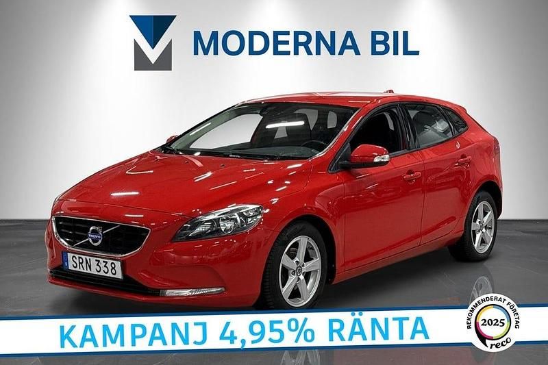 Röd Begagnad 2014 Volvo V40 Halvkombi | 114 900 kr (Marknadspris) - Bild 1/4