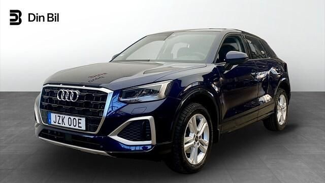 Blå Begagnad 2024 Audi Q2 Advanced Plus SUV | 289 000 kr (Marknadspris) - Bild 1/4