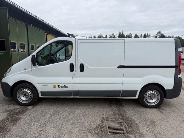 Vit Begagnad 2013 Renault Trafic Van | 69 000 kr (Marknadspris) - Bild 1/4