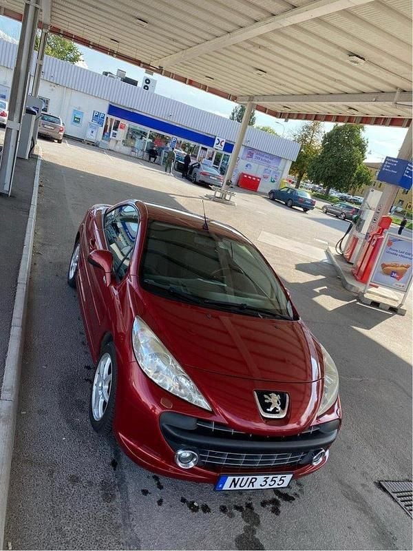 Röd Begagnad 2008 Peugeot 207 CC Cab | 38 000 kr (Superpris) - Bild 1/4