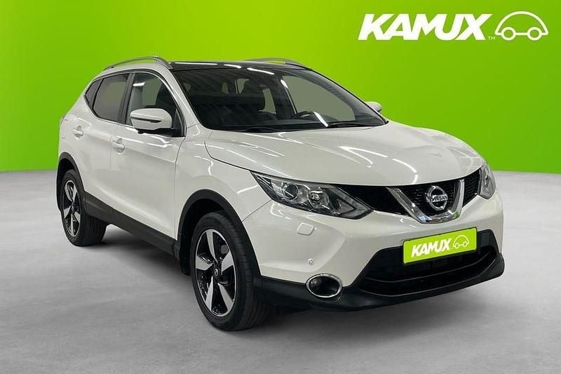 Vit Begagnad 2017 Nissan Qashqai Tekna SUV | 162 700 kr (Bra pris) - Bild 1/4