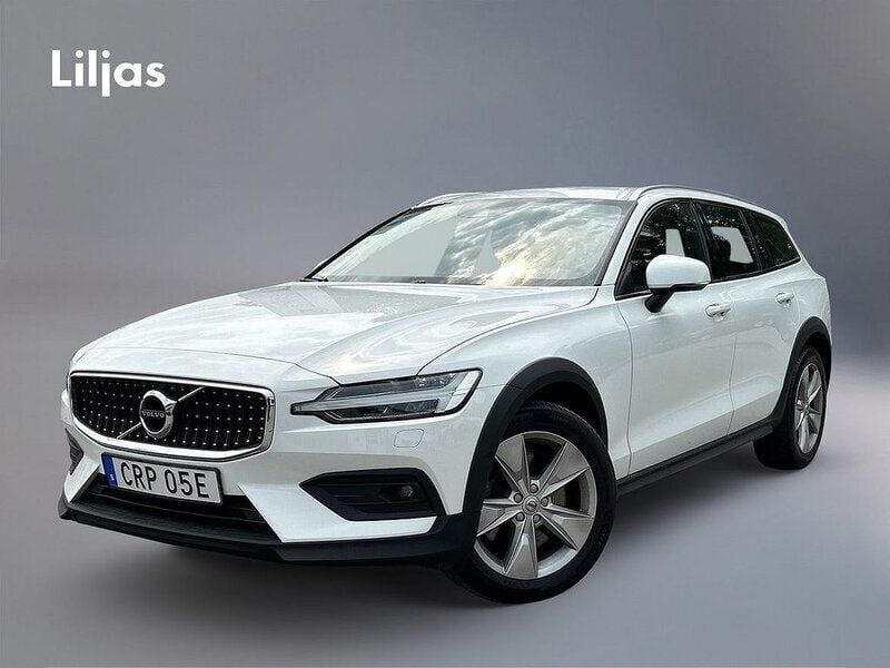 Vit Begagnad 2020 Volvo V60 CC SE Kombi | 329 900 kr (Marknadspris) - Bild 1/4