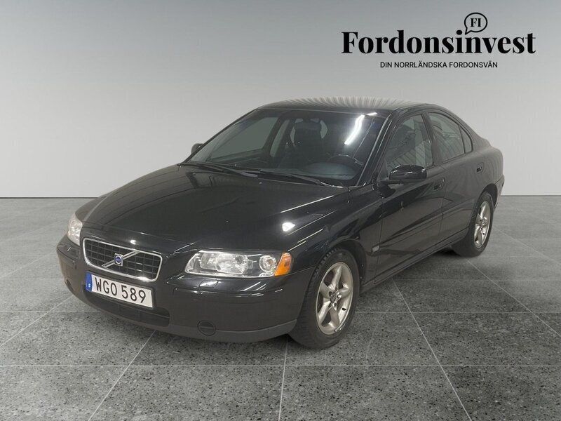 Svart Begagnad 2005 Volvo S60 Business Edition Sedan | 39 900 kr (Lite dyr) - Bild 1/4