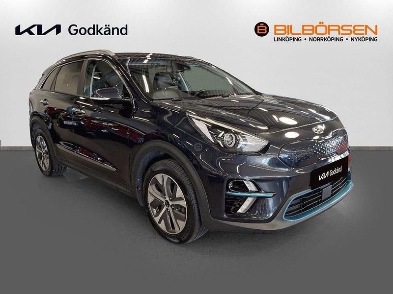Begagnad Kia e-Niro Advance 150 kW (204 HK) 2021 Blå SUV