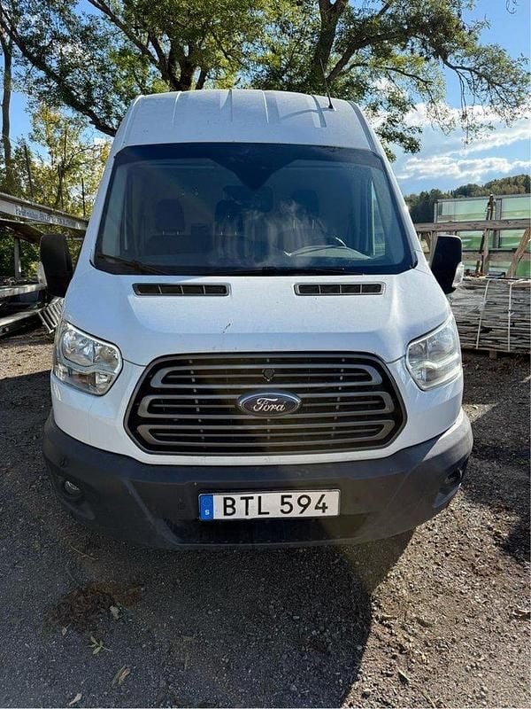 Vit Begagnad 2018 Ford Transit | 149 500 kr (Superpris) - Bild 1/4