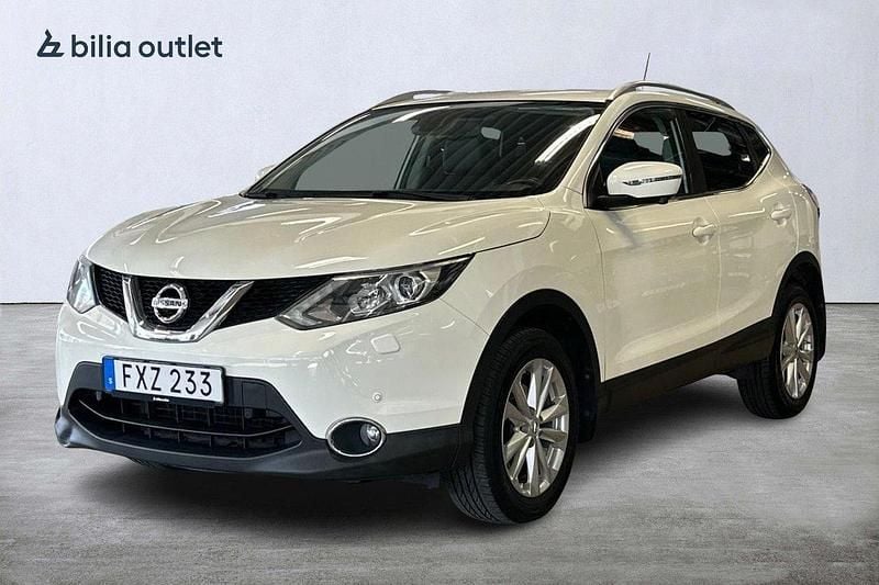 Vit Begagnad 2015 Nissan Qashqai 360º SUV | 97 900 kr (Bra pris) - Bild 1/3
