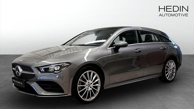 Begagnad Mercedes CLA250e AMG line 2023 Sedan
