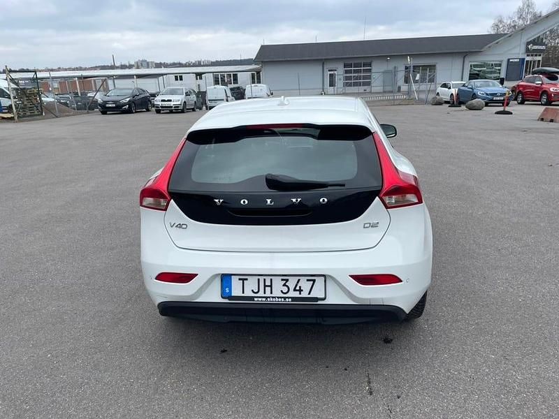 Begagnad Volvo V40 120 HK (88 kW) 2017