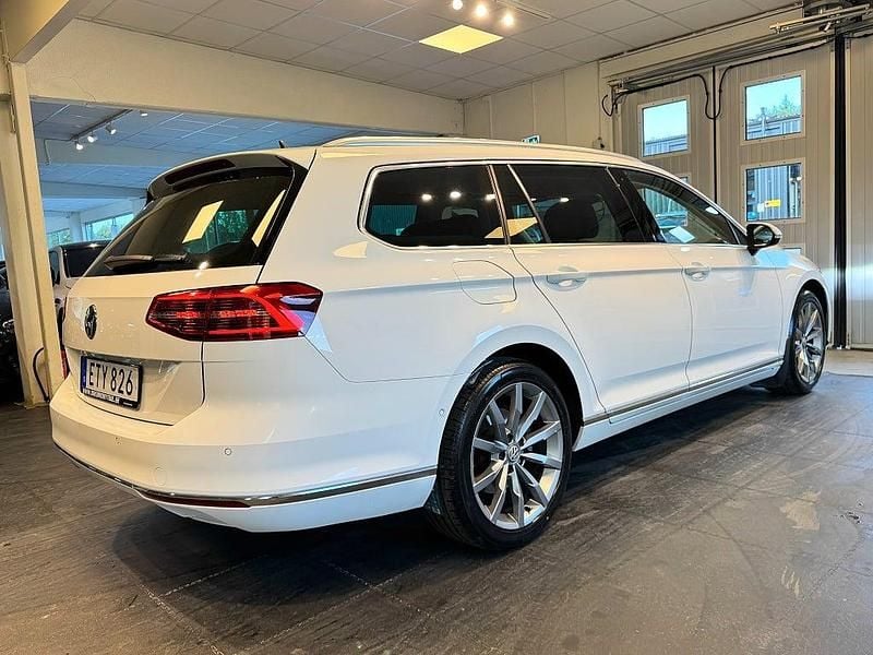 Begagnad VW Passat GT 191 HK (140 kW) 2015 Vit Kombi
