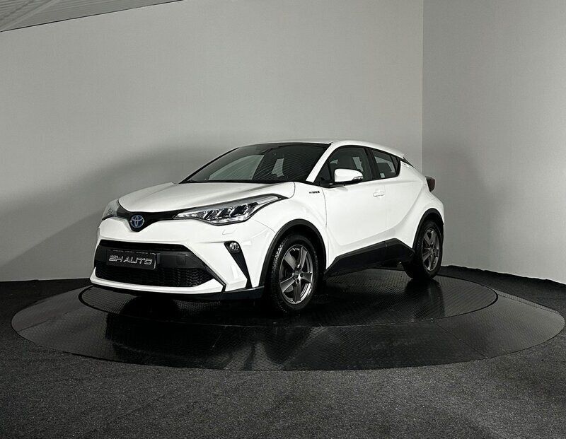 Vit Begagnad 2019 Toyota C-HR Active SUV | 229 900 kr (Lite dyr) - Bild 1/4