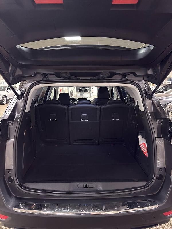Begagnad Peugeot 5008 Allure 131 HK (96 kW) 2019 Grå Minibuss