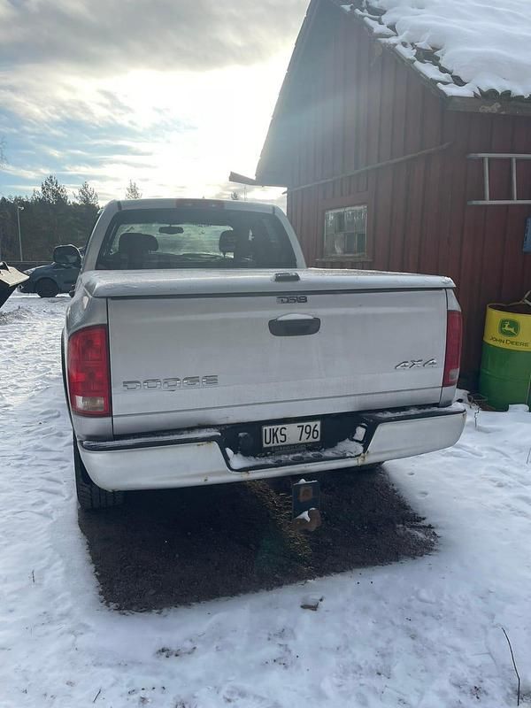 Begagnad Dodge Ram 349 HK (256 kW) 2004 Pickup