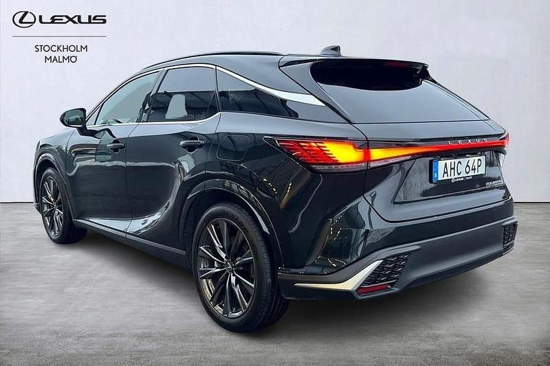 Begagnad Lexus RX450h+ Sport Design Packet 313 HK (230 kW) 2025 Svart