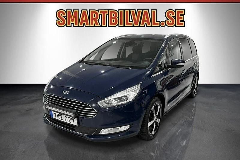 Blå Begagnad 2017 Ford Galaxy Business Edition Minibuss | 169 900 kr (Marknadspris) - Bild 1/4