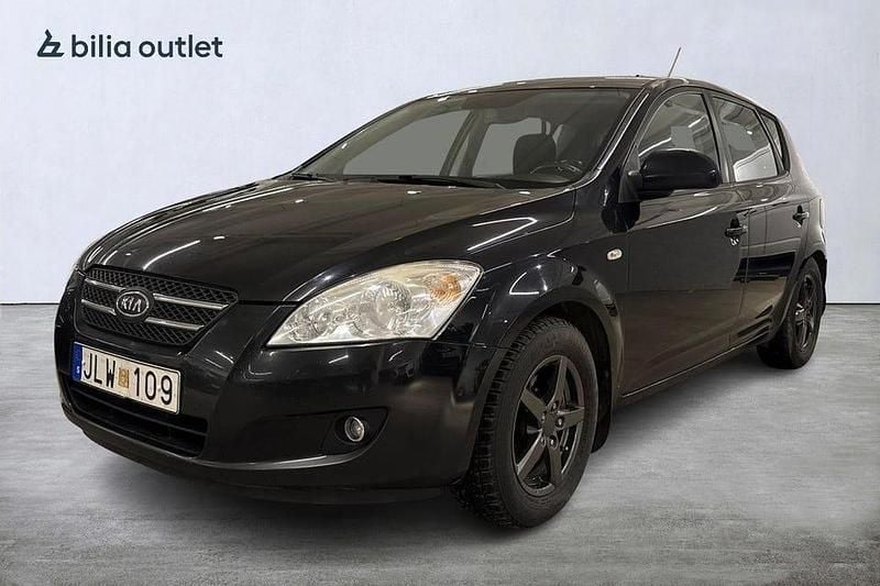 Svart Begagnad 2008 Kia Ceed Halvkombi | 25 000 kr (Bra pris) - Bild 1/4