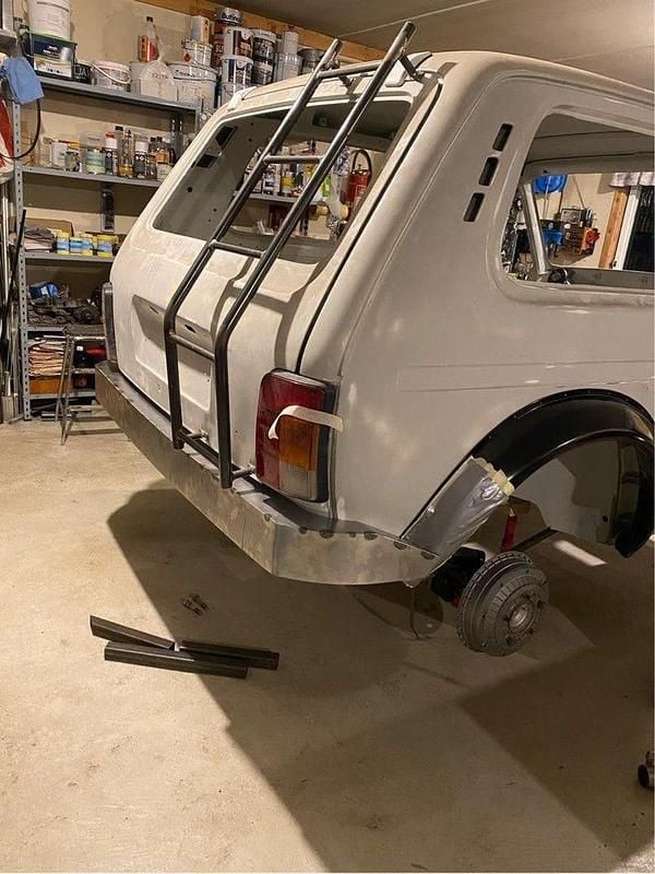 Begagnad Lada niva 1982 SUV