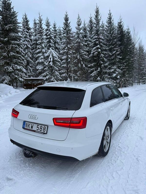 Begagnad Audi A6 177 HK (130 kW) 2013 Kombi