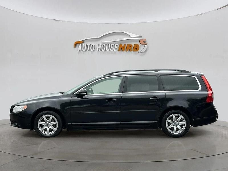 Svart Begagnad 2012 Volvo V70 Momentum Kombi | 69 500 kr (Bra pris) - Bild 1/4