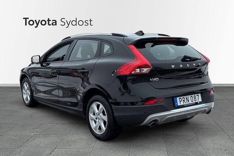 Begagnad Volvo V40 CC Business Edition 154 HK (113 kW) 2018 Svart Kombi