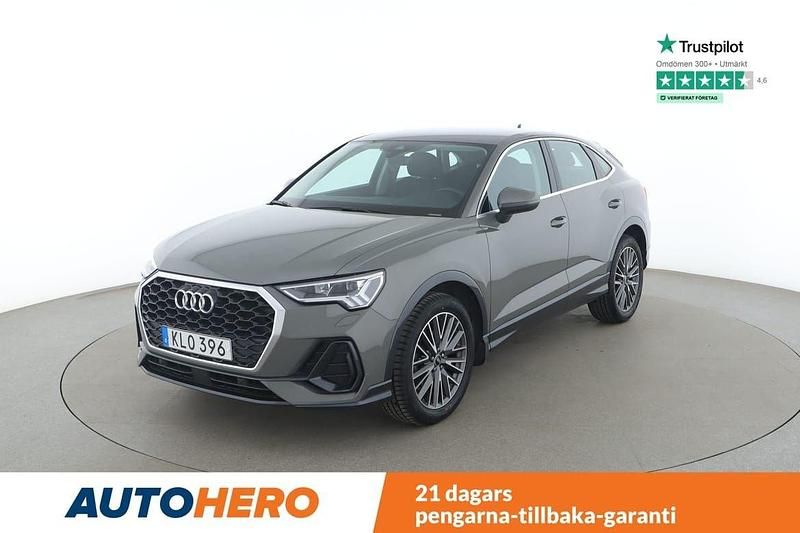 Grå Begagnad 2023 Audi Q3 Sportback SUV | 389 000 kr - Bild 1/4